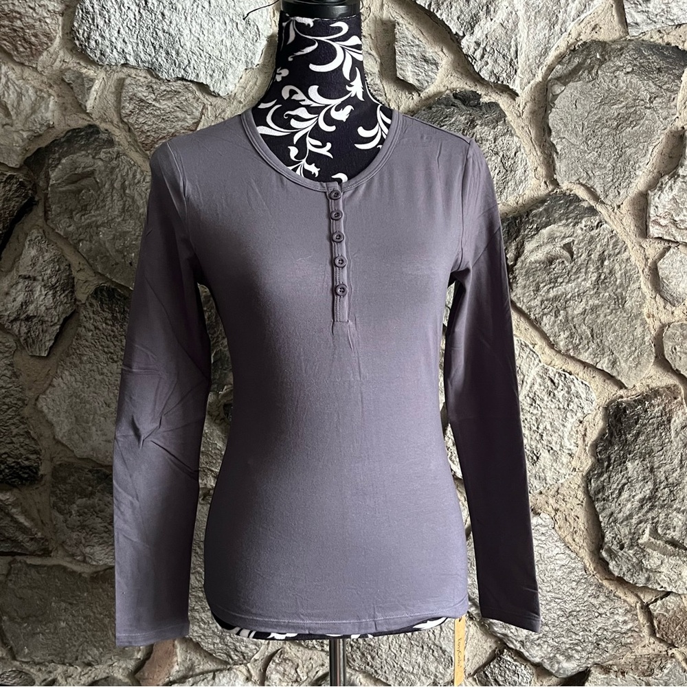 NWT EasyGala Gray Long Sleeve Short M